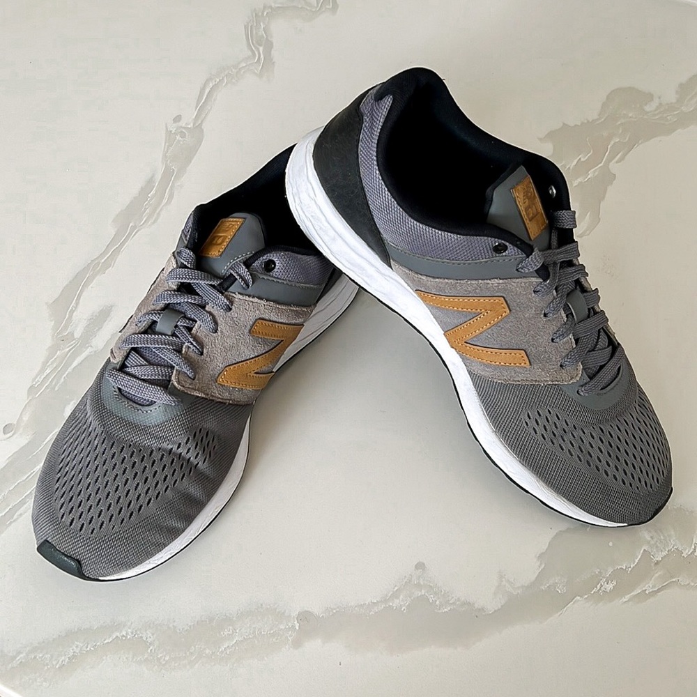 New Balance Mens 24 V1 Castlerock Gray Black Brown Sneaker Sz 11.5 D MRL24CRC